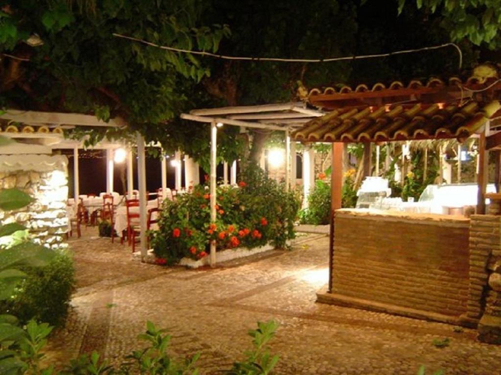 Taradella Hotel Alissos Exteriér fotografie