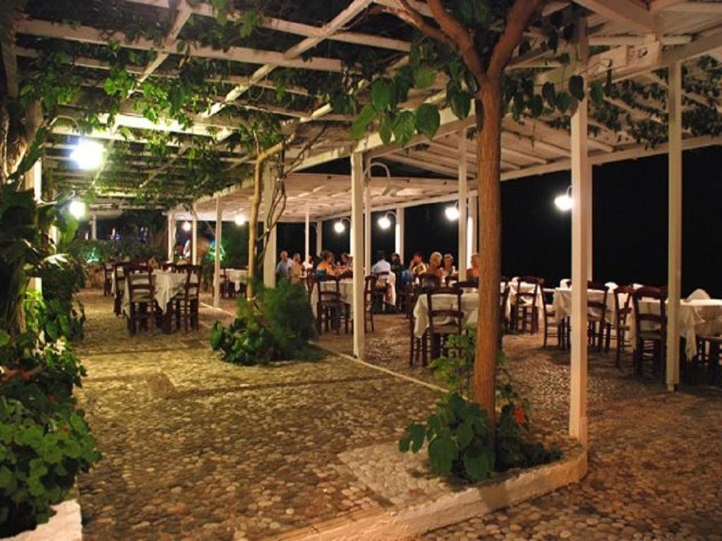 Taradella Hotel Alissos Exteriér fotografie